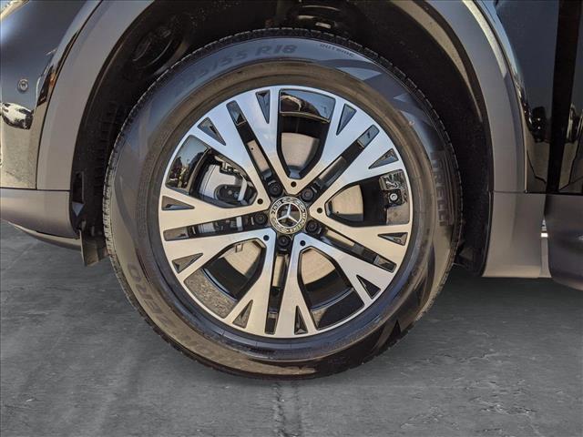 new 2024 Mercedes-Benz GLB 250 car, priced at $45,995
