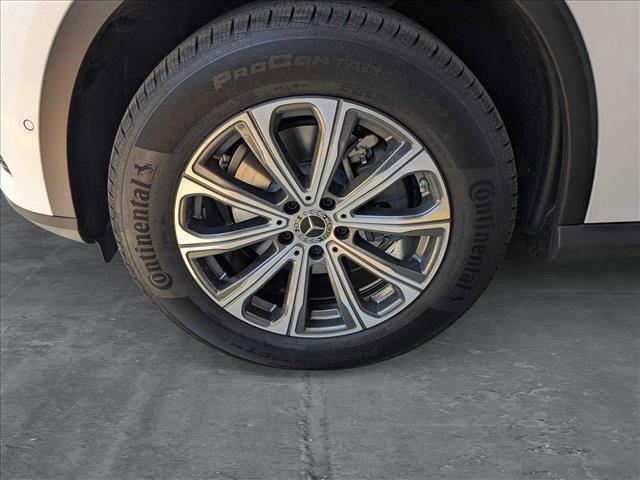 new 2025 Mercedes-Benz GLC 300 car, priced at $52,560