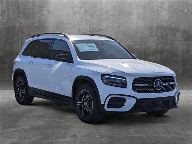 new 2024 Mercedes-Benz GLB 250 car, priced at $49,295