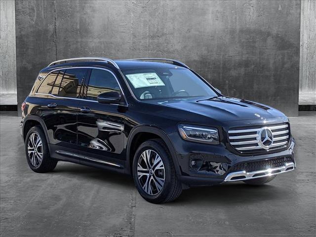 new 2025 Mercedes-Benz GLB 250 car, priced at $51,095