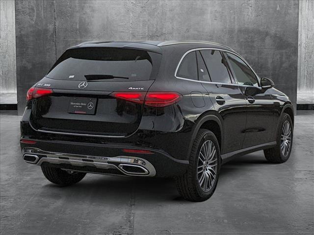 new 2025 Mercedes-Benz GLC 300 car, priced at $56,175