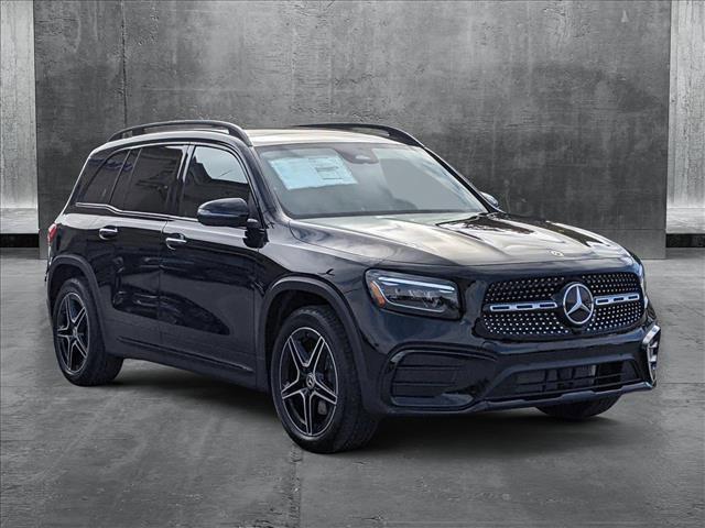 new 2024 Mercedes-Benz GLB 250 car, priced at $52,325