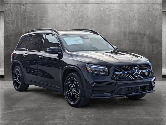 new 2024 Mercedes-Benz GLB 250 car, priced at $52,325