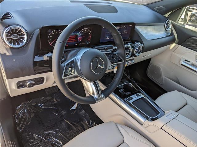 new 2025 Mercedes-Benz GLA 250 car, priced at $47,895