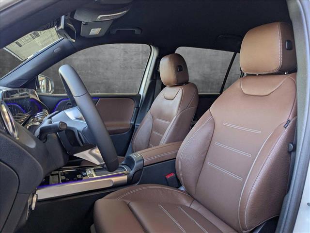 new 2025 Mercedes-Benz GLB 250 car, priced at $50,985
