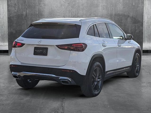 new 2025 Mercedes-Benz GLA 250 car, priced at $44,845