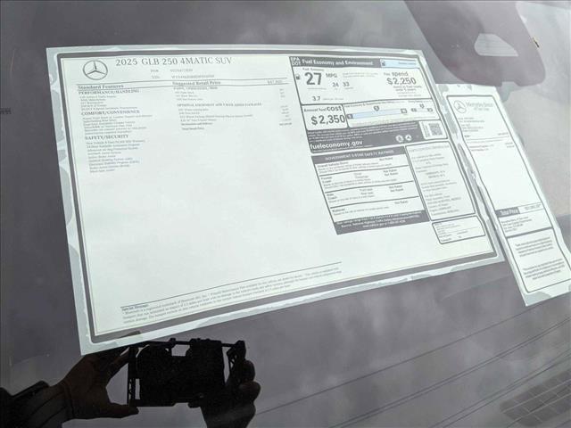 new 2025 Mercedes-Benz GLB 250 car, priced at $49,595