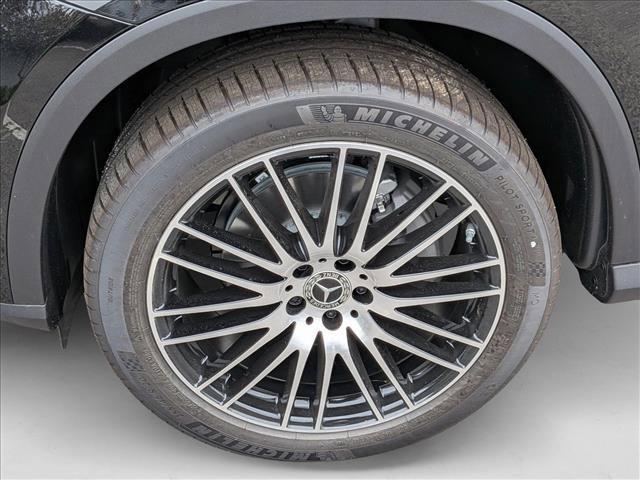 new 2025 Mercedes-Benz GLC 300 car, priced at $58,195