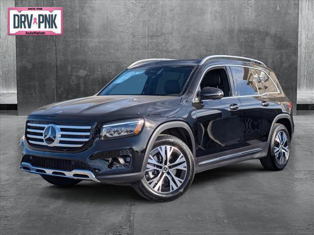 new 2025 Mercedes-Benz GLB 250 car, priced at $51,095