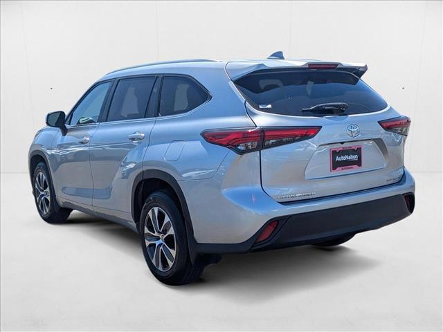 used 2023 Toyota Highlander car, priced at $32,982