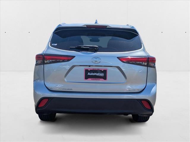 used 2023 Toyota Highlander car, priced at $32,982