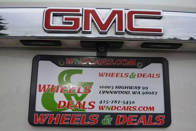 used 2015 GMC Yukon XL car, priced at $25,999