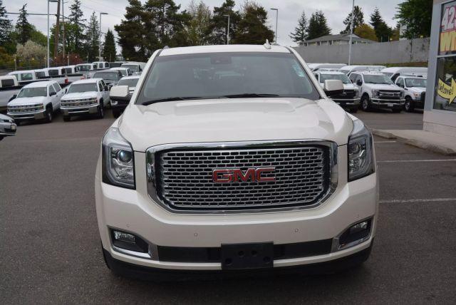 used 2015 GMC Yukon XL car, priced at $25,999
