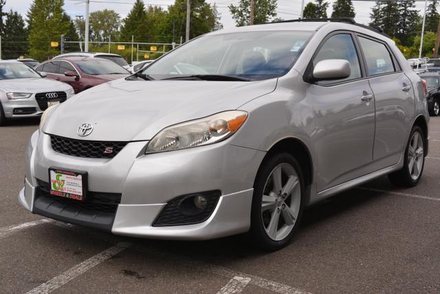 used 2009 Toyota Matrix car, priced at $9,999