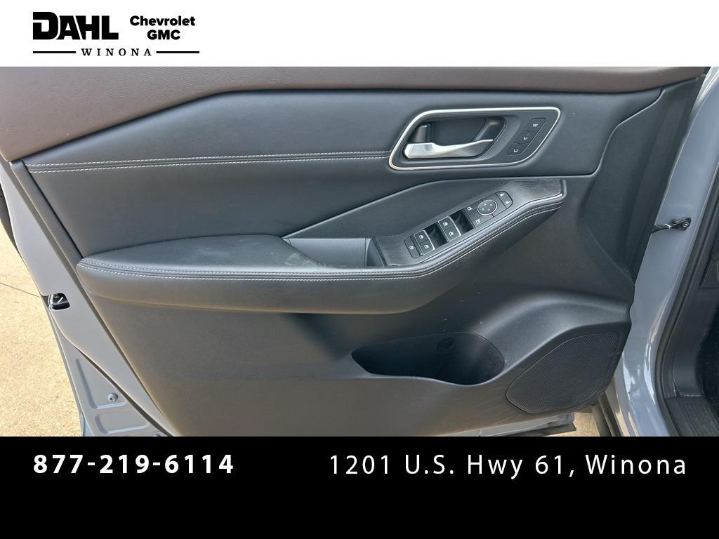 used 2023 Nissan Rogue car, priced at $26,900