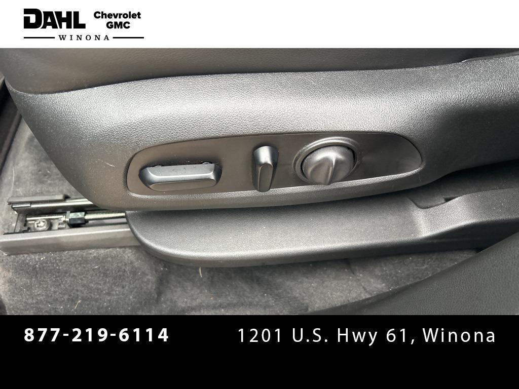used 2020 Chevrolet Traverse car, priced at $27,400