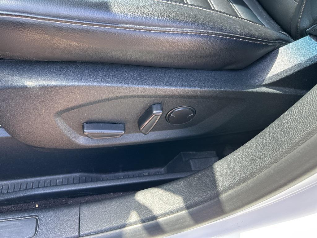 used 2020 Ford Edge car, priced at $21,900