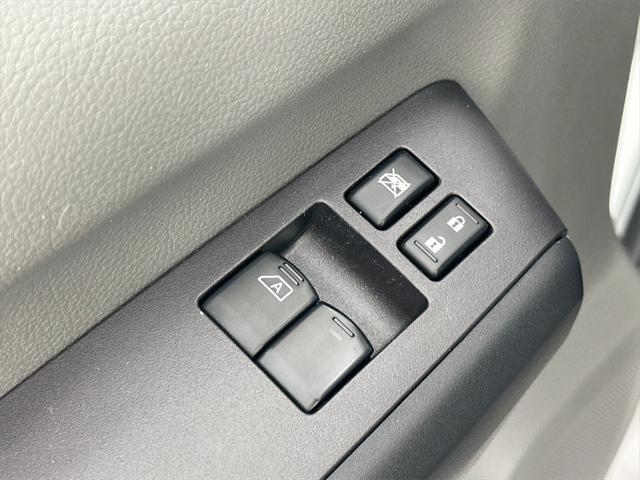 used 2018 Nissan NV Cargo NV3500 HD car, priced at $16,900