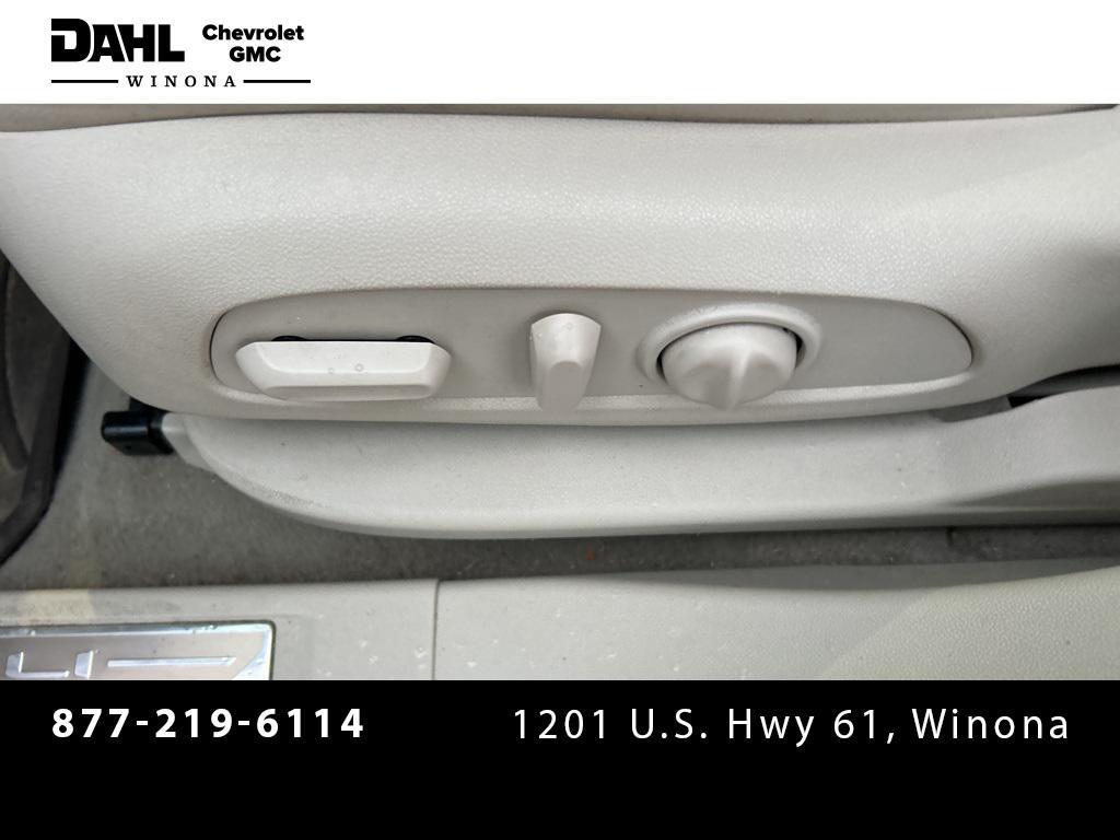 used 2022 GMC Acadia car, priced at $25,400