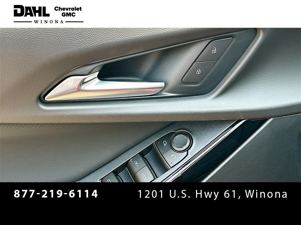 new 2026 Chevrolet Equinox car, priced at $33,330