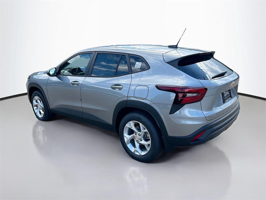 new 2025 Chevrolet Trax car, priced at $22,500