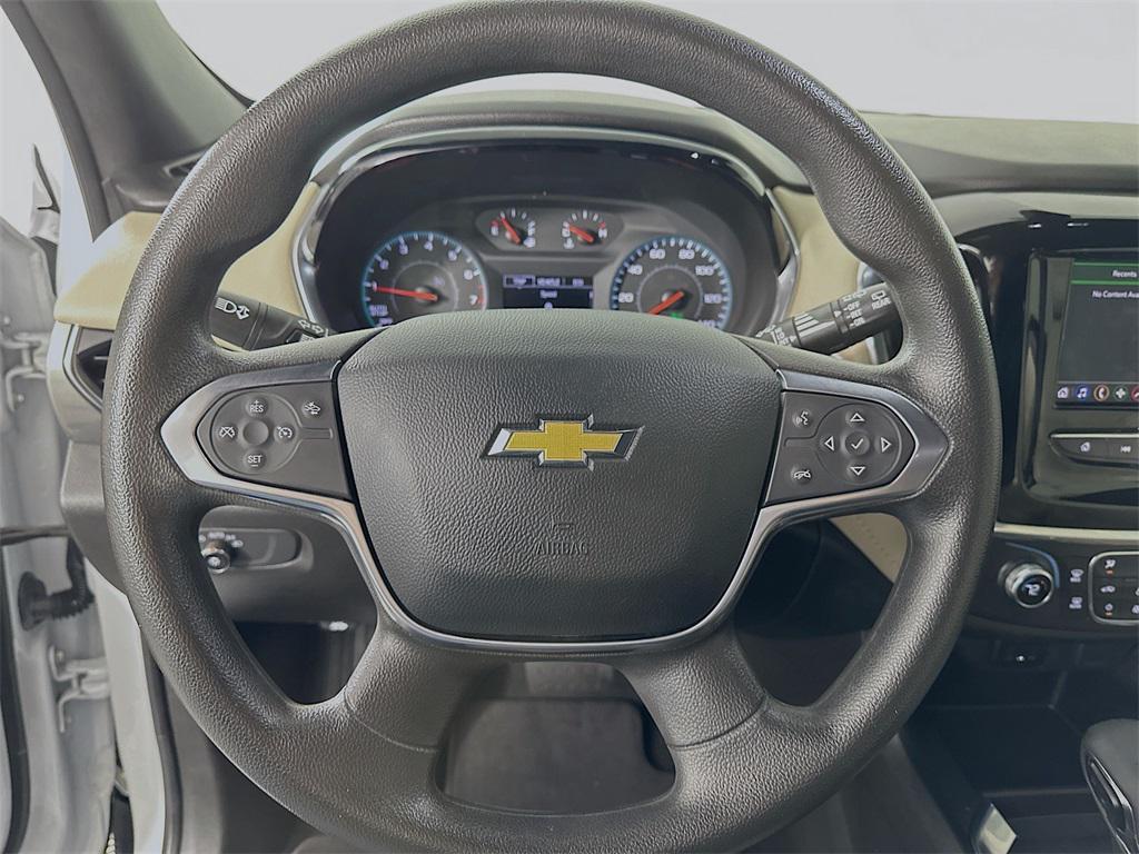 used 2023 Chevrolet Traverse car, priced at $25,400