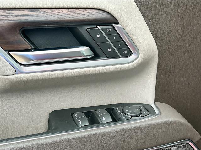 new 2025 GMC Sierra 3500 car, priced at $73,600