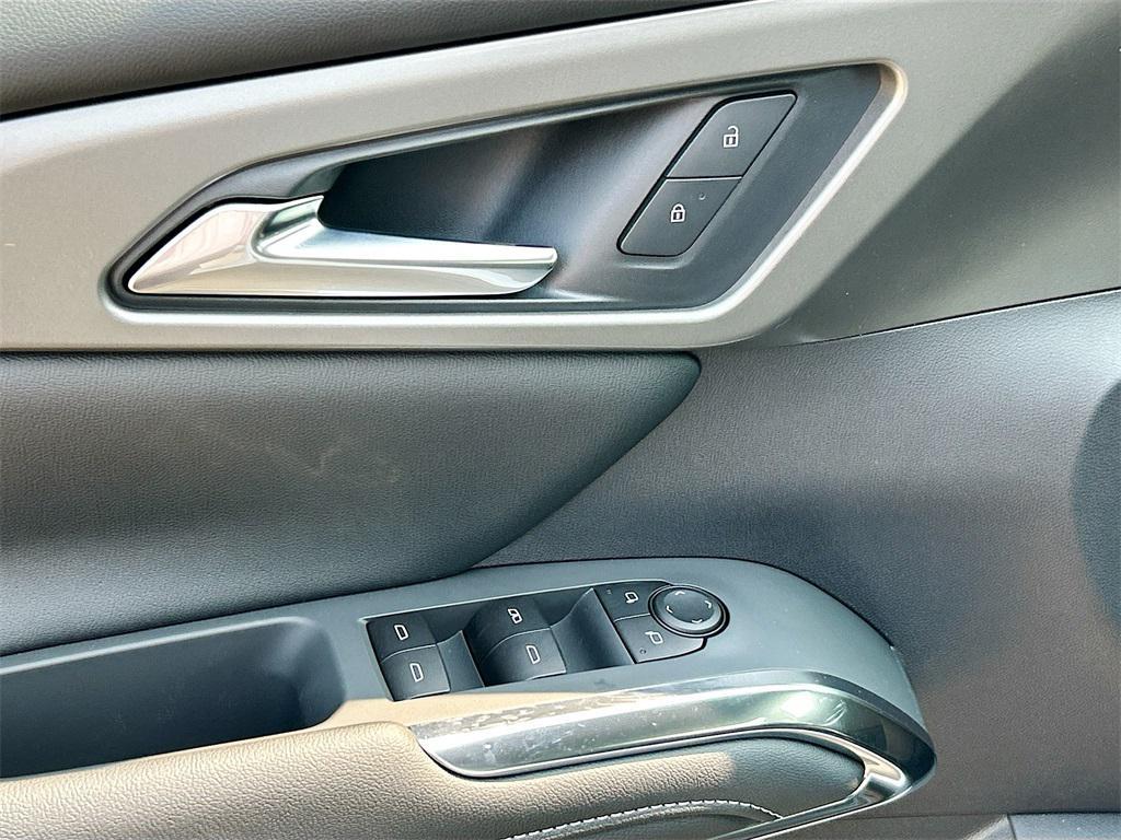 new 2026 Chevrolet Traverse car, priced at $44,240