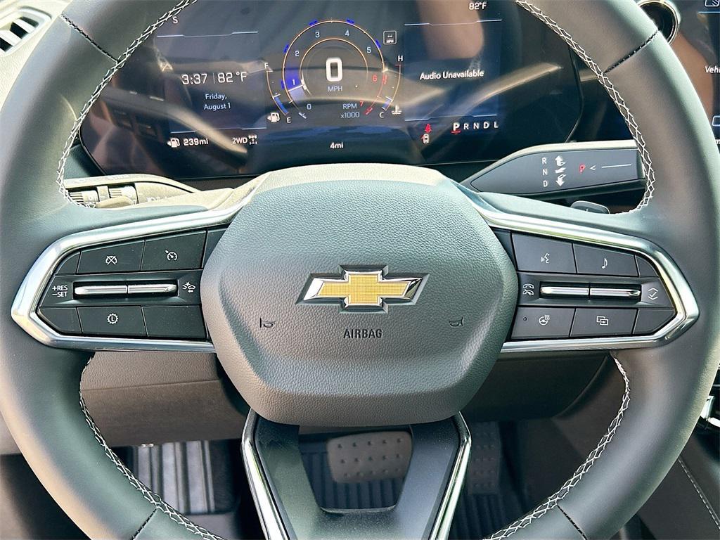 new 2026 Chevrolet Traverse car, priced at $44,240