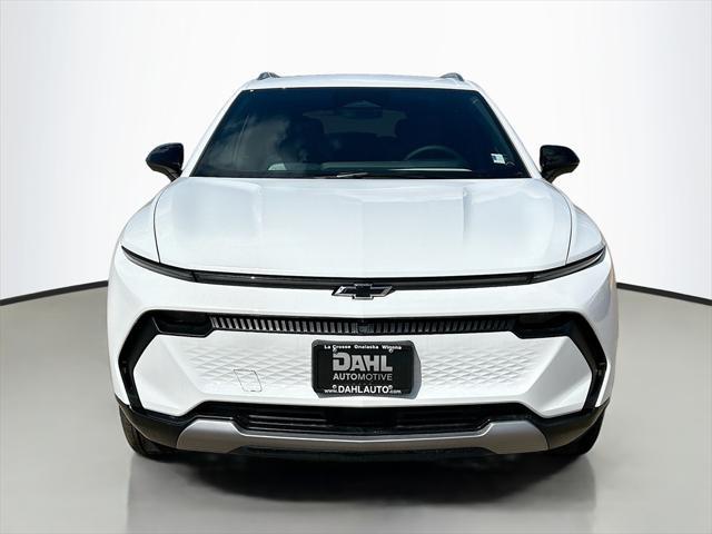 new 2025 Chevrolet Equinox EV car, priced at $44,000