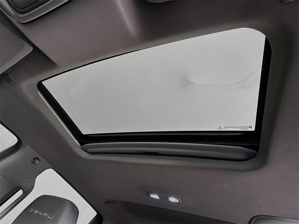 used 2021 GMC Sierra 1500 car, priced at $25,400