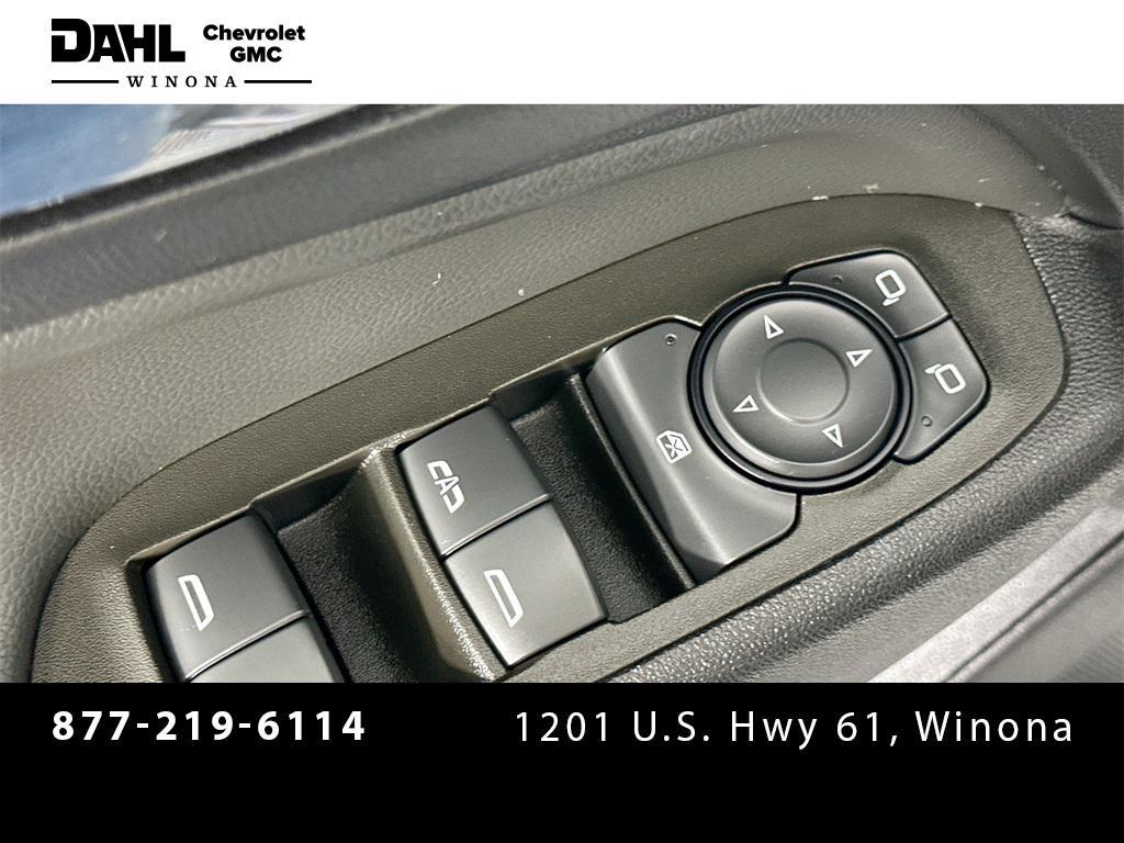 used 2023 Chevrolet Equinox car, priced at $20,400