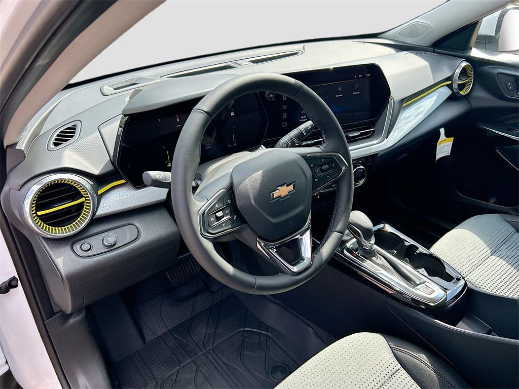 new 2025 Chevrolet Trax car, priced at $24,750