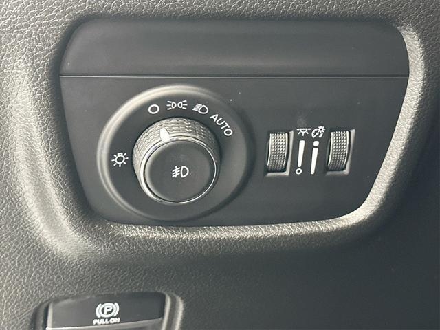used 2024 Jeep Grand Cherokee car, priced at $39,900