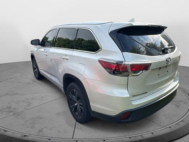 used 2016 Toyota Highlander car, priced at $18,737