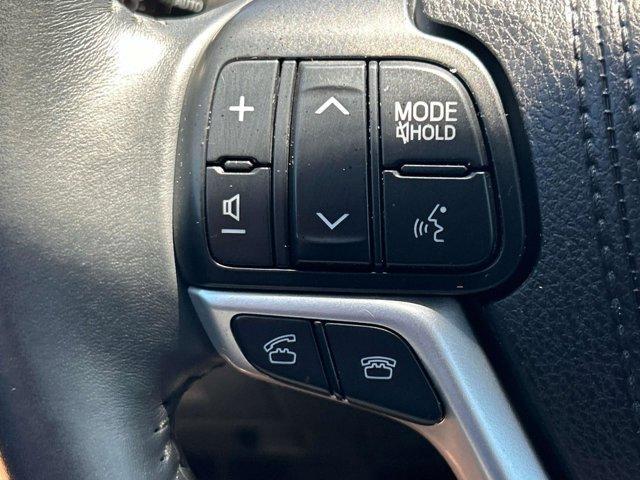 used 2016 Toyota Highlander car, priced at $18,737