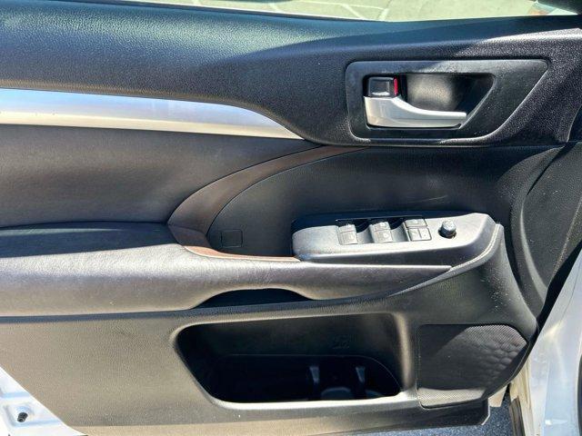 used 2016 Toyota Highlander car, priced at $18,737