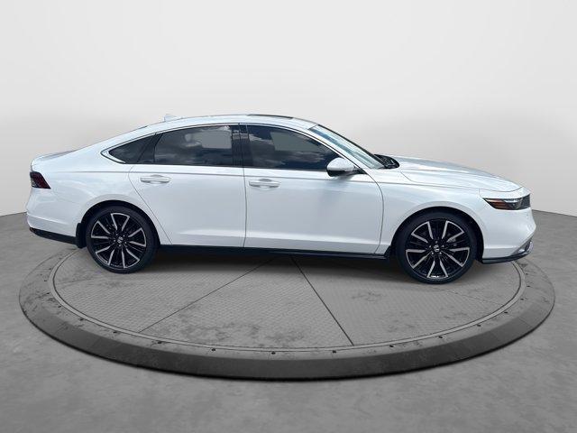new 2025 Honda Accord Hybrid car, priced at $40,905