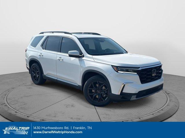 new 2025 Honda Pilot car, priced at $49,171