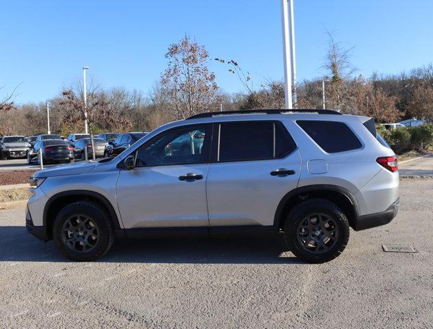 new 2025 Honda Pilot car, priced at $49,795