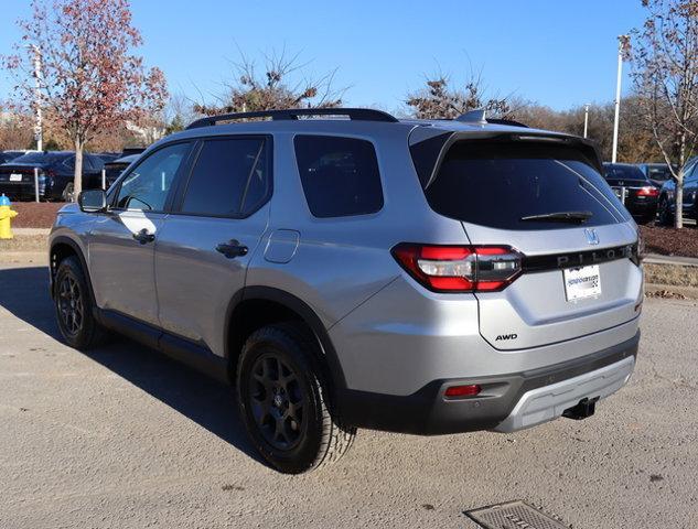 new 2025 Honda Pilot car, priced at $49,795