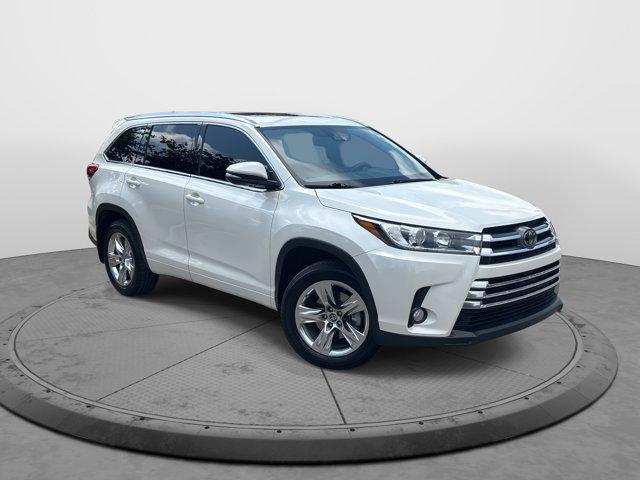 used 2018 Toyota Highlander car, priced at $27,991