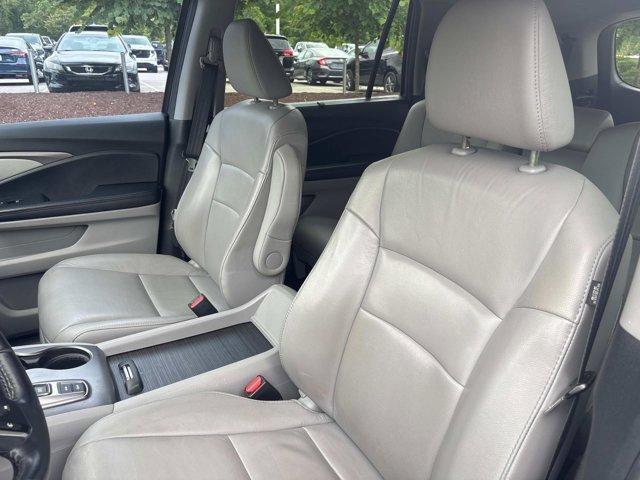 used 2022 Honda Pilot car, priced at $35,933