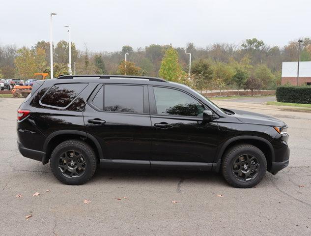 new 2025 Honda Pilot car, priced at $50,275