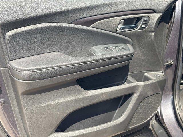 used 2022 Honda Pilot car, priced at $32,894