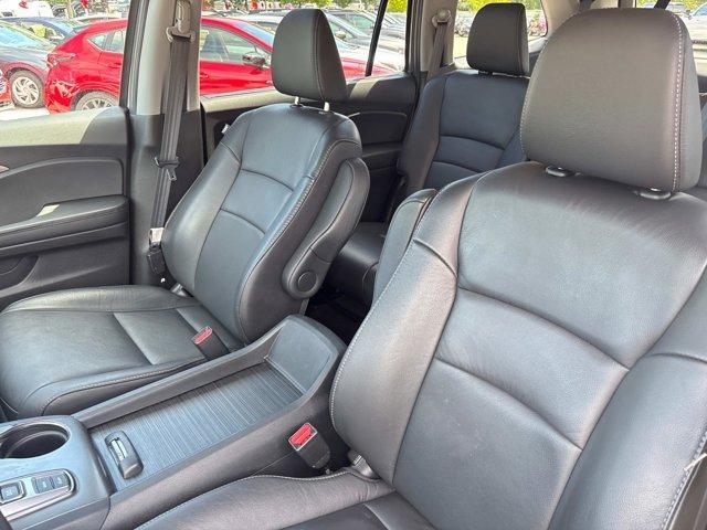 used 2022 Honda Pilot car, priced at $32,894