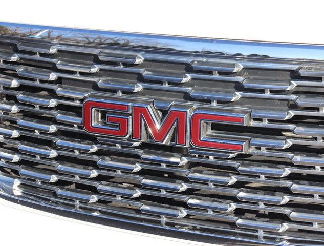 used 2018 GMC Yukon car, priced at $33,992