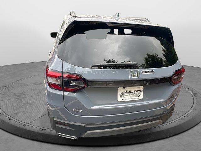 used 2025 Honda Pilot car, priced at $48,158