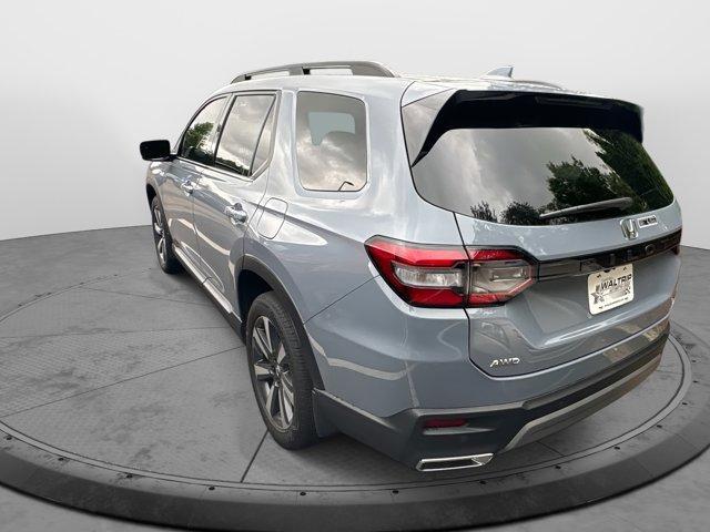 used 2025 Honda Pilot car, priced at $48,158