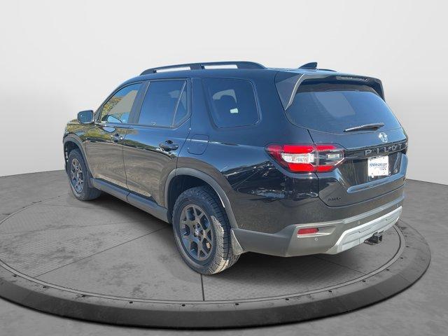 new 2025 Honda Pilot car, priced at $47,837